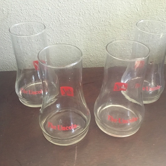 SET OF 4(FOUR) VINTAGE 1970’s 7-UP  UPSIDE DOWN ‘THE UNCOLA” PINT GLASSES! - Picture 1 of 4